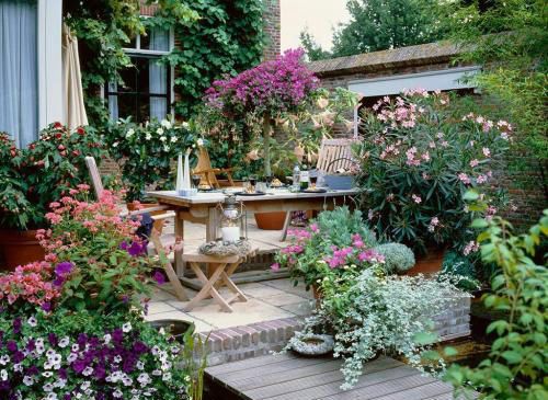 kb体育官网app下载17个庭院“花园设计”美图炎炎夏日就需要一个能纳凉的院子！(图2)